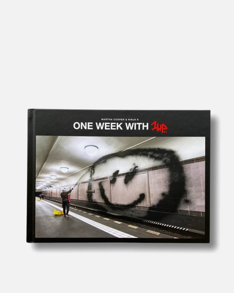 One Week with 1UP (Collector's Edition). (SPECTRUM Graffiti Shop - Montana MTN Cans - GROG)